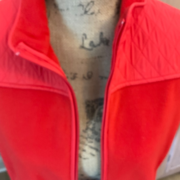 Talbots quilted red fleece jacket vest full zip athletic travel Holiday warm M - Picture 7 of 15